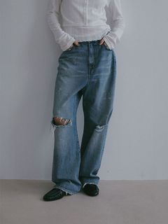 ディストレストストレートデニム（BLUE）