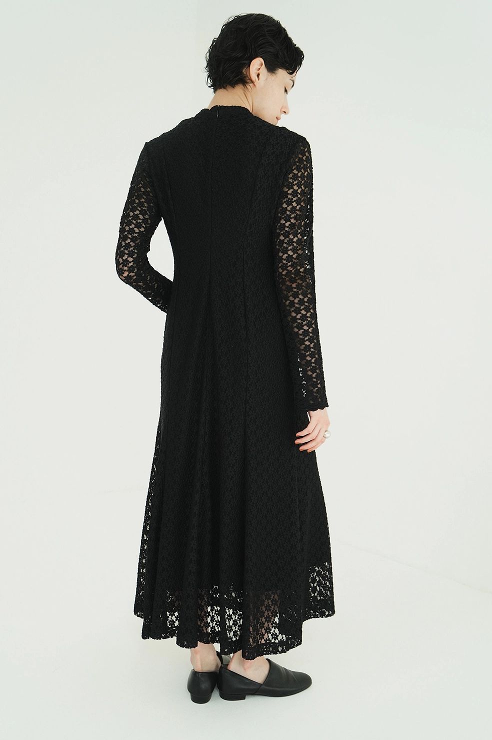 フラワーレースワンピース - 3D FLOWER LACE SLASH NECK ONEPIECE (BLACK)