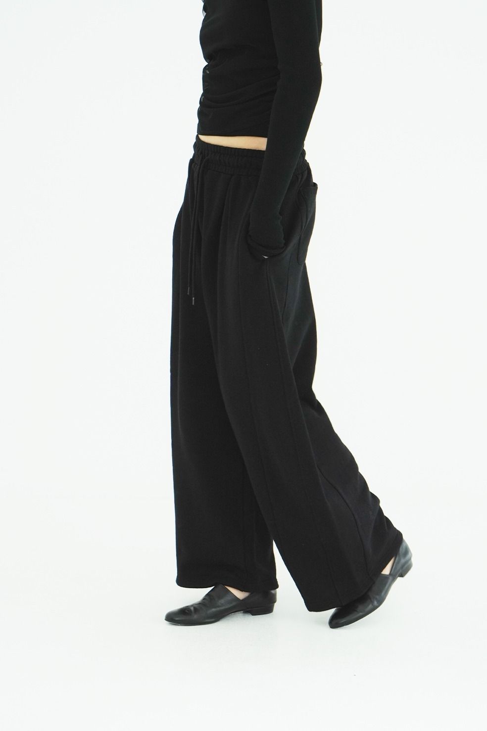 パフトップス - W FACE CLOUD PUFF SLEEVE TOPS (BLACK)