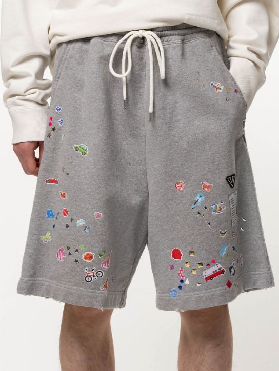 キッズ ステッカー プリント スウェット ショーツ - Kids Sticker Printed Sweat Shorts (GREY)