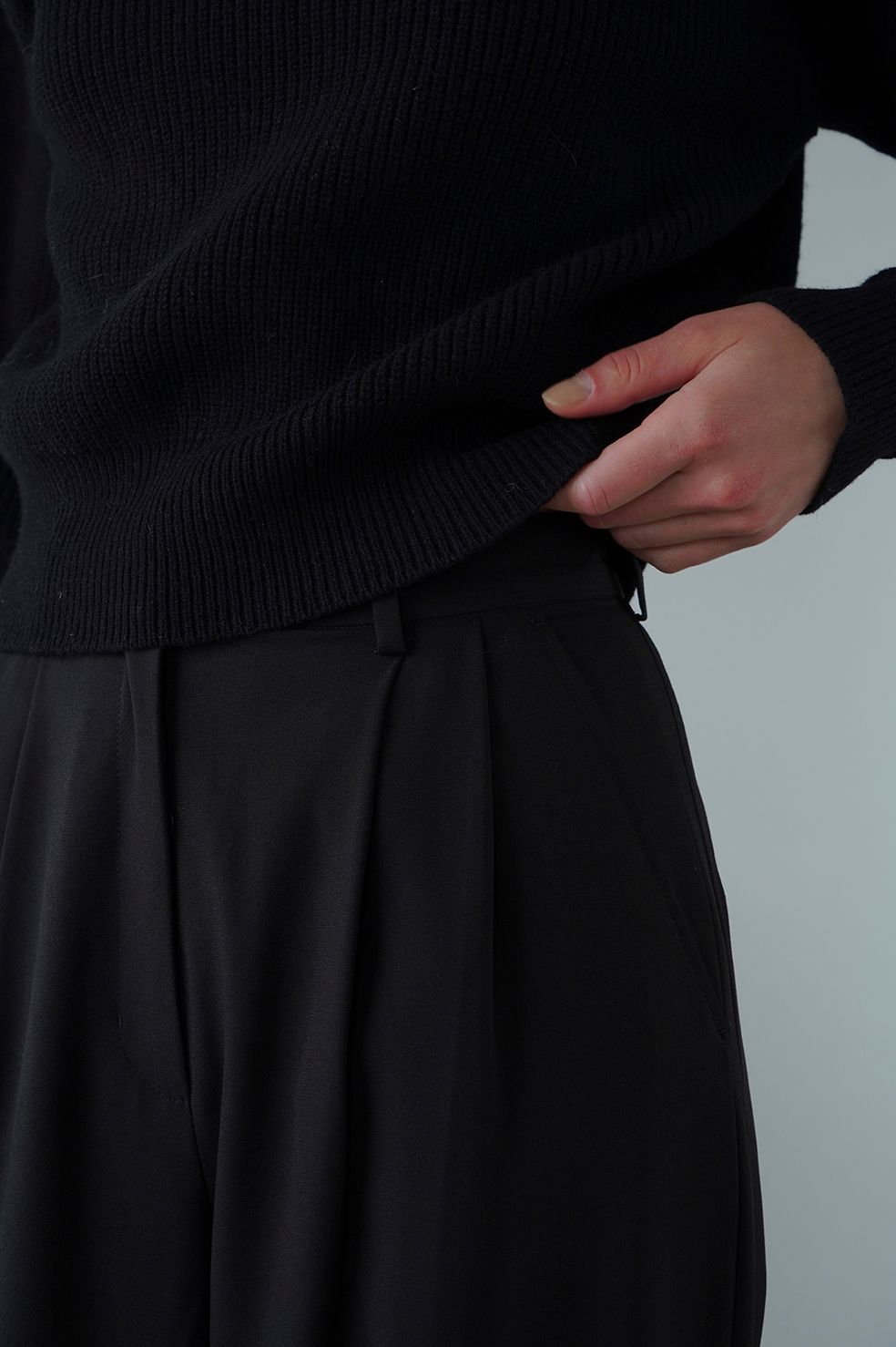 【22AW 2nd】 ベーシックタックパンツ -  BASIC TUCK PANTS - BLACK