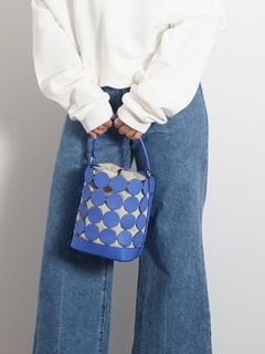 ETRE TOKYOの大ヒット、プルオーバーをメインに春コーデ