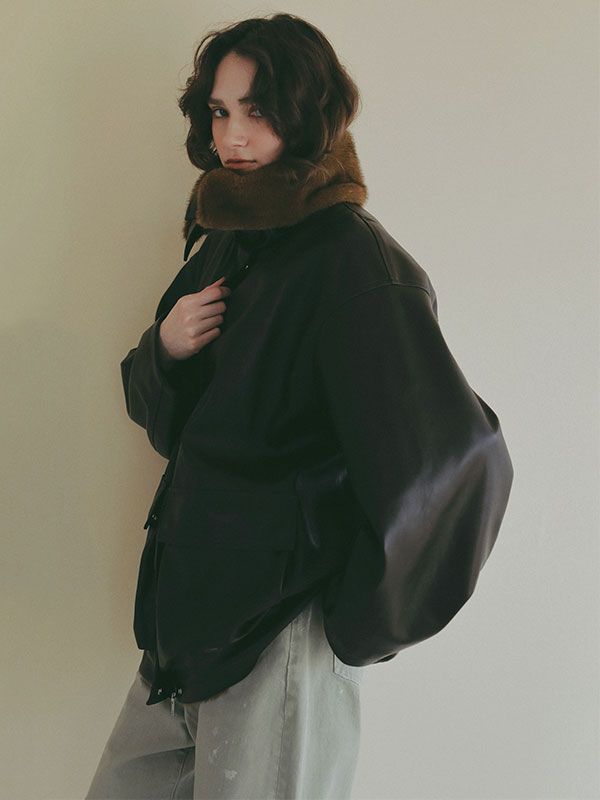 ファーカラーフェイクレザーブルゾン （BROWN)