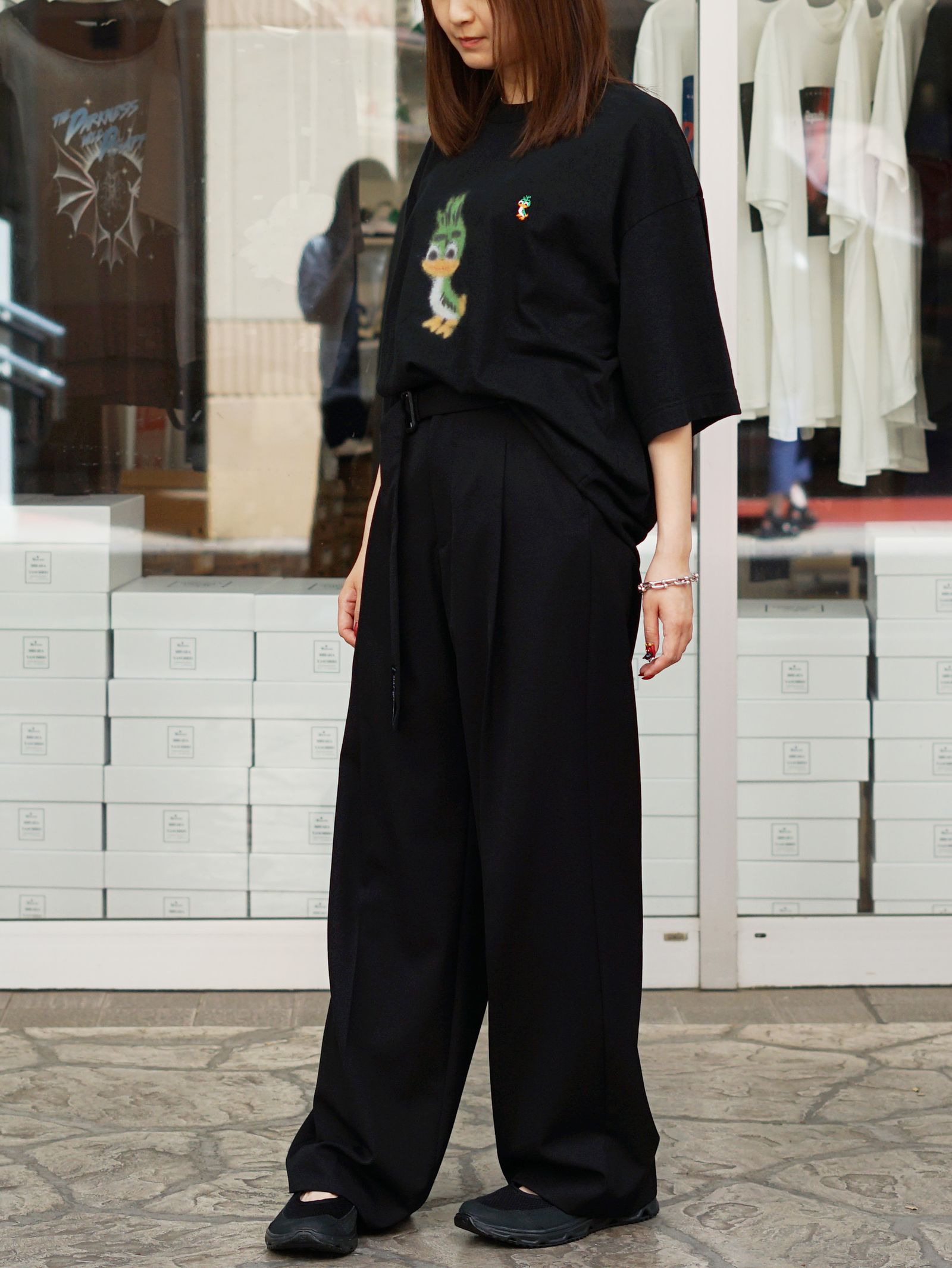 メンズTシャツを、女性らしく着こなすMIHARAスタイル