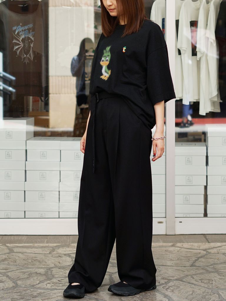 メンズTシャツを、女性らしく着こなすMIHARAスタイル