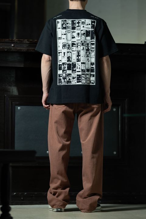 C.E MD Gui T × YOUTH OF THE WATER Denim Pants Persimmon Brown、黒Tと柿渋デニムで組むカラーコーデ