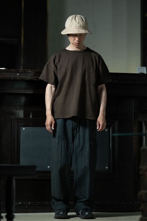 amachi. Double Knee Cargo × T.T Tee、軽量カーゴで仕上げる初夏の実用派