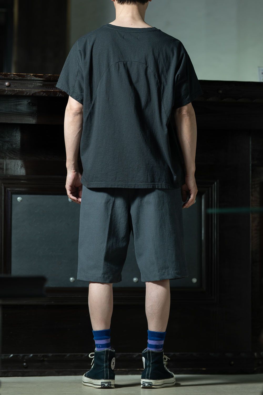 amachi. × T.T × C.E｜アーミーショーツで抜いたクラフト感のある夏コーデ