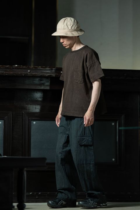 amachi. Double Knee Cargo × T.T Tee、軽量カーゴで仕上げる初夏の実用派