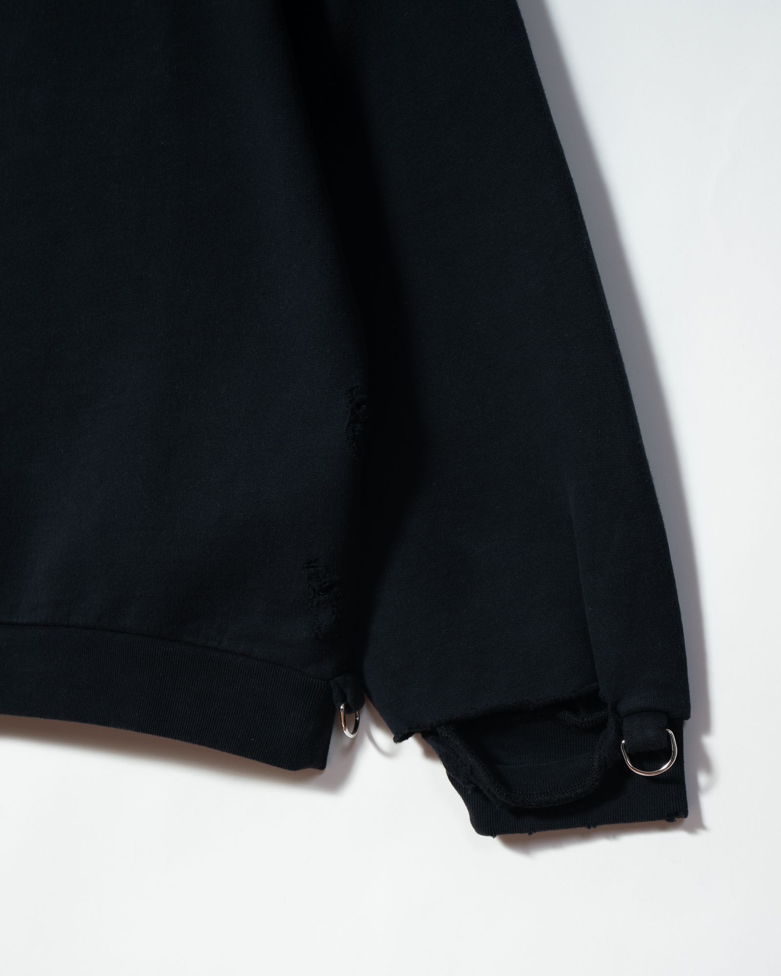 Washed big f it hoodie with clasps and patch