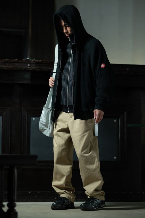 Structured Sport  Structured Sport — C.E × Kris Van Assche × FRED PERRY、ピンストライプをミドルに挟むレイヤードスタイル