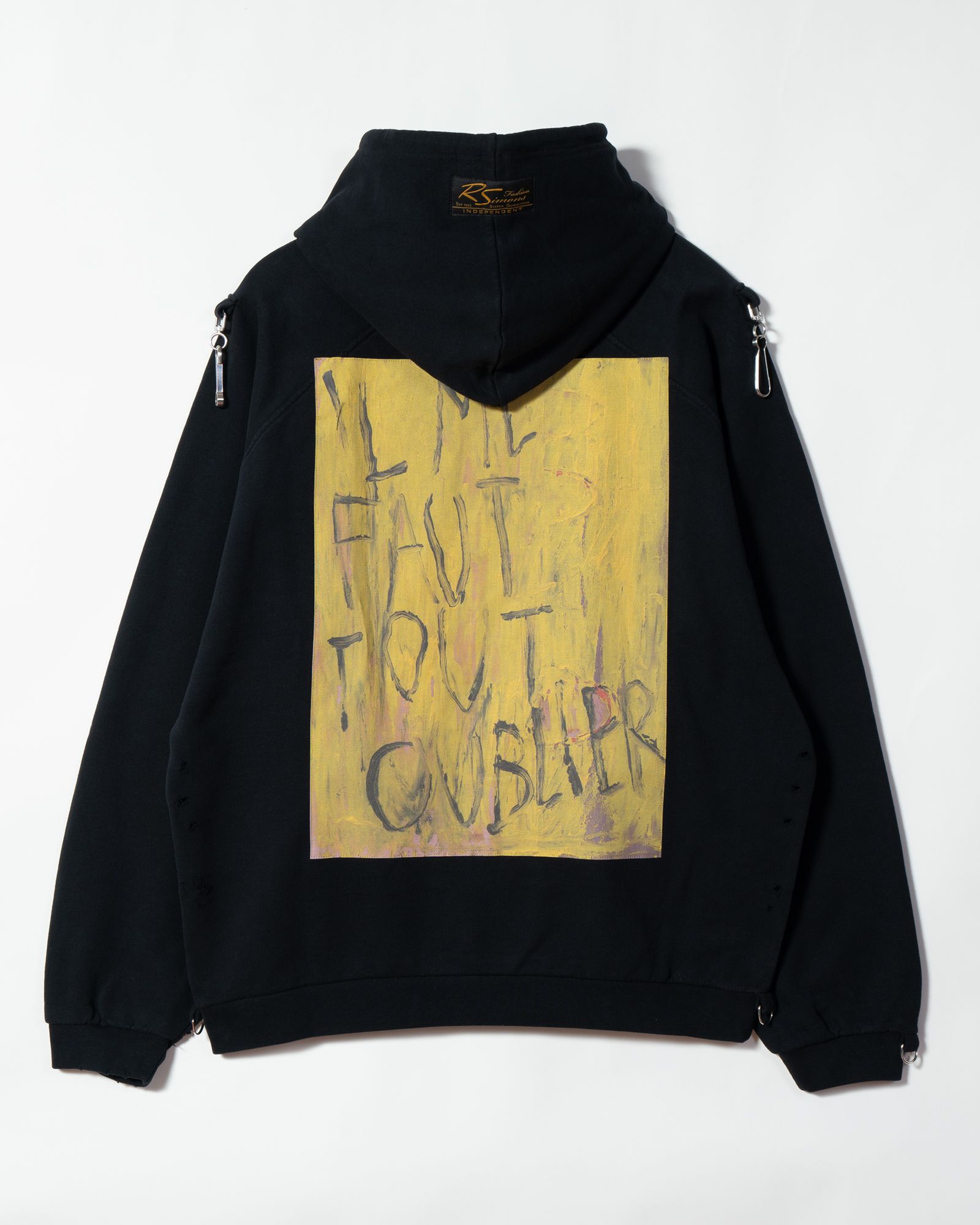 Washed big f it hoodie with clasps and patch