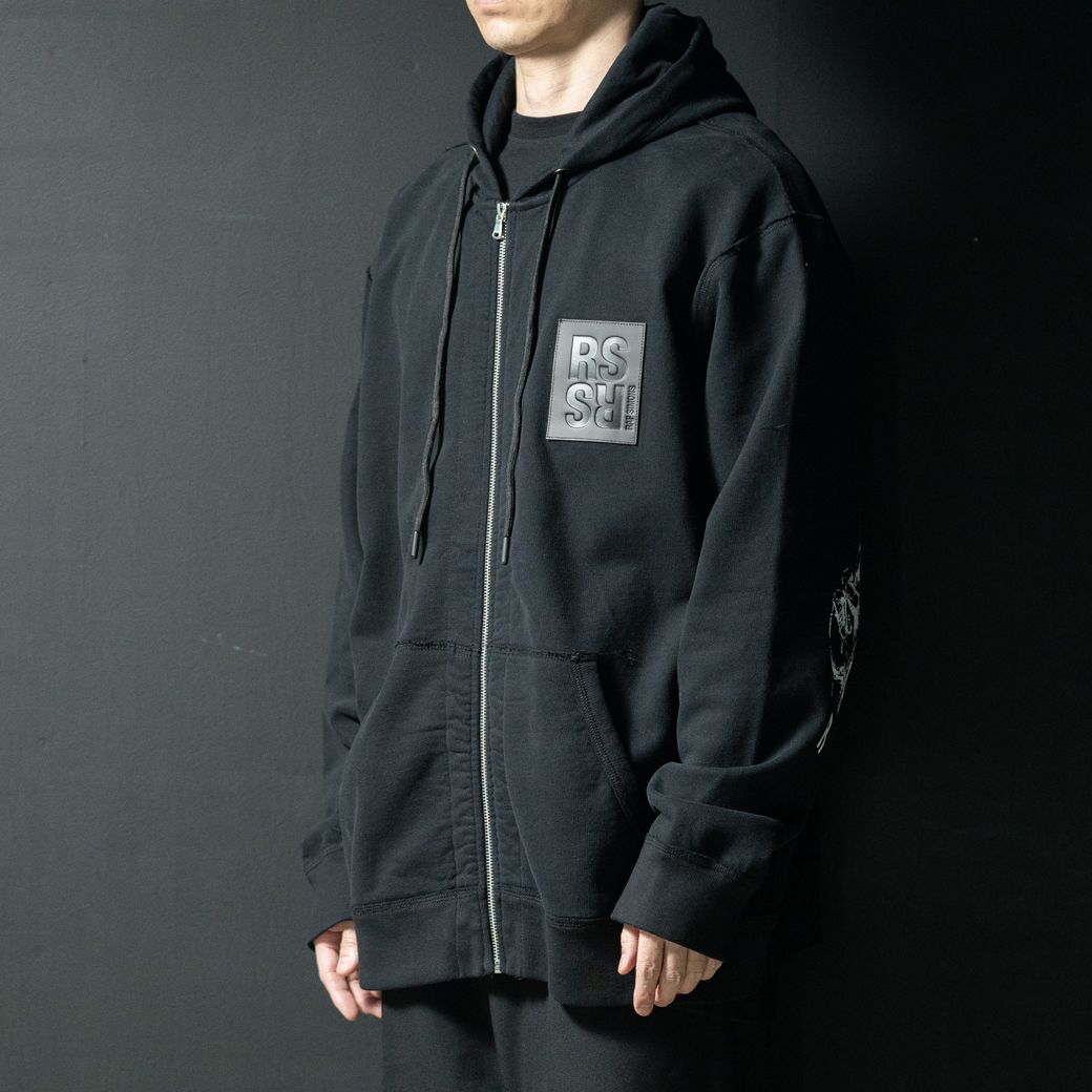 Zipped hoodie with RS hand signs on sleeves