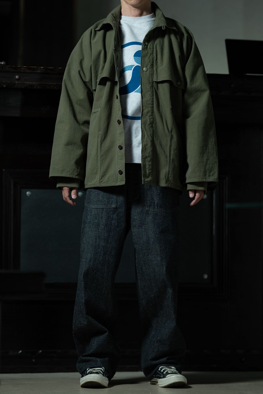 Industrial Craft — C.E × T.T、工業グラフィックとワークデニムが交差するスタイル