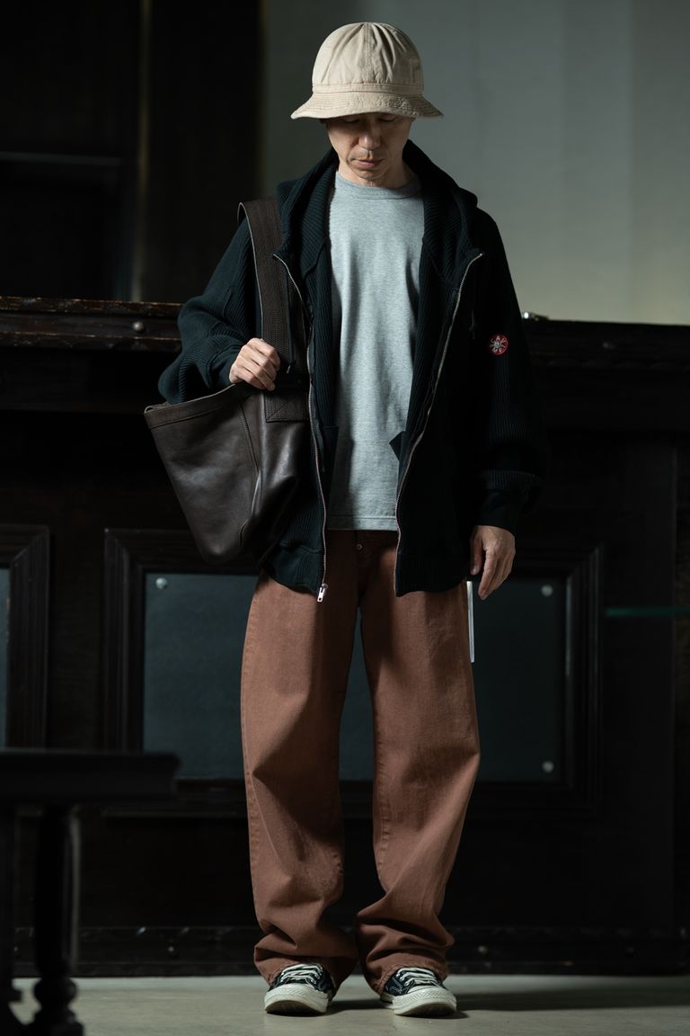 Craft × Organic Craft × Organic — C.E × YOUTH OF THE WATER × T.T、柿渋テラコッタとブラックが対話するスタイル