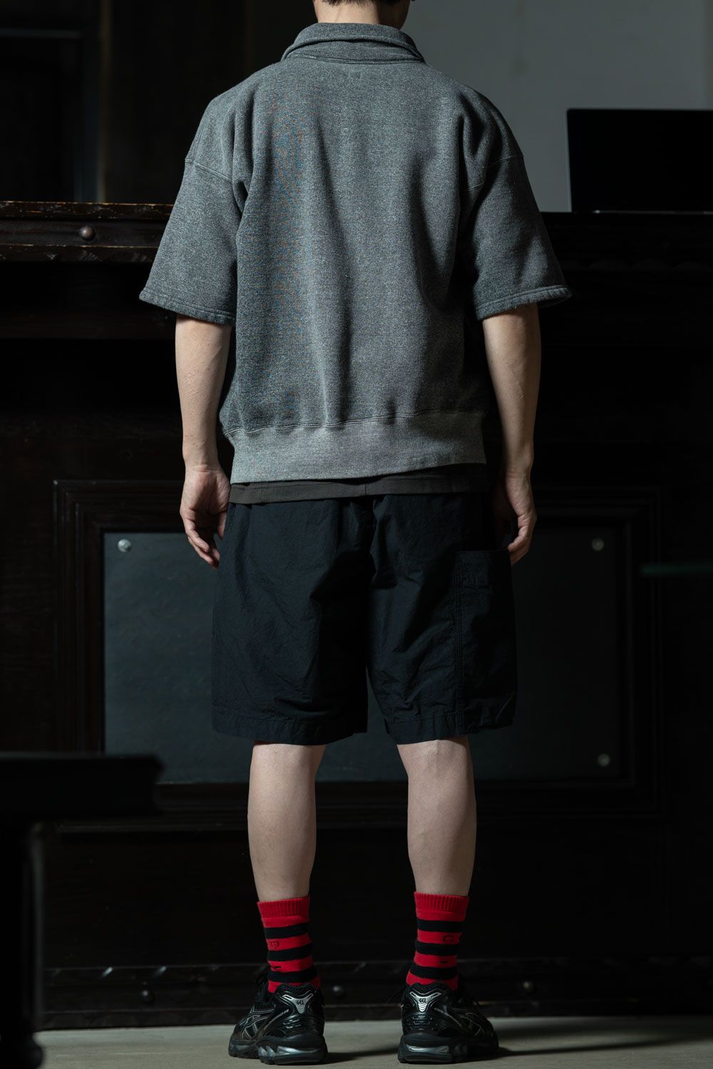 Grey Work × Red Accent — T.T Lot.621 Half Zip S/S Sweat Shirts × amachi. Field Work Shorts
