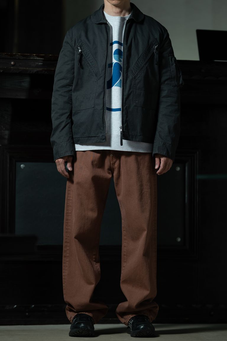 Organic Mechanic — C.E × YOUTH OF THE WATER、無機質なグレーを柿渋テラコッタで崩す