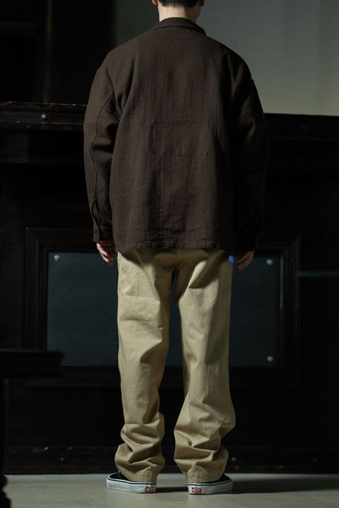 Stone & Linen — 土の色で統一する、C.E春のリラックスドスタイル