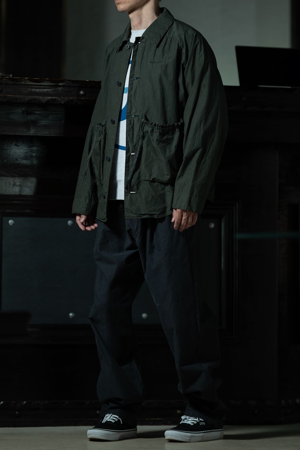 Mono Utility — C.E × amachi.、グレーとグリーンで構築する静かな凄み