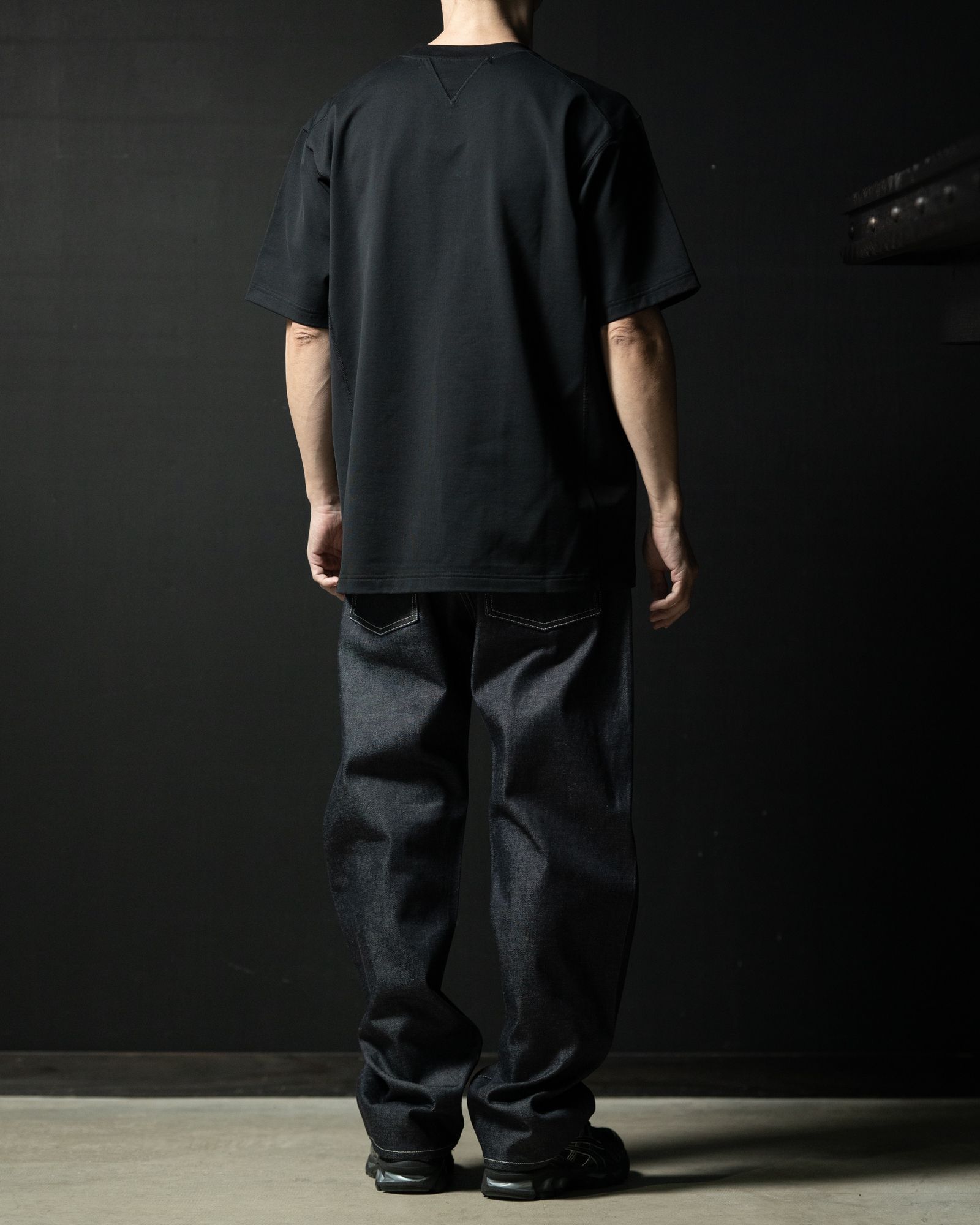 252-05001-04 T-SHIRT #Black