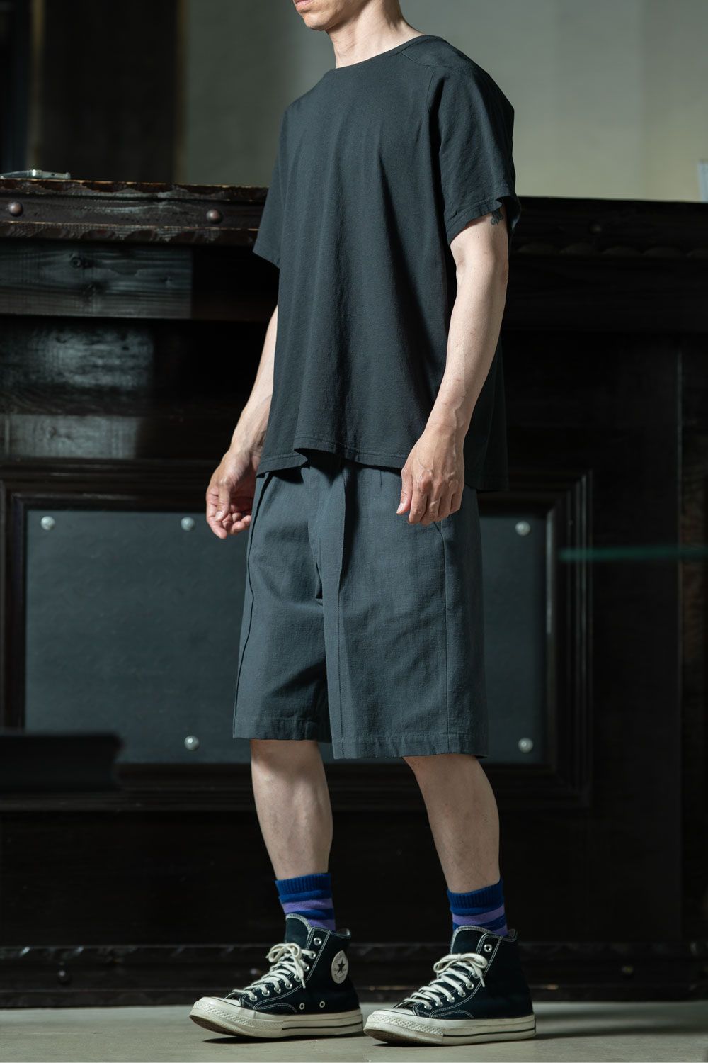 amachi. × T.T × C.E｜アーミーショーツで抜いたクラフト感のある夏コーデ