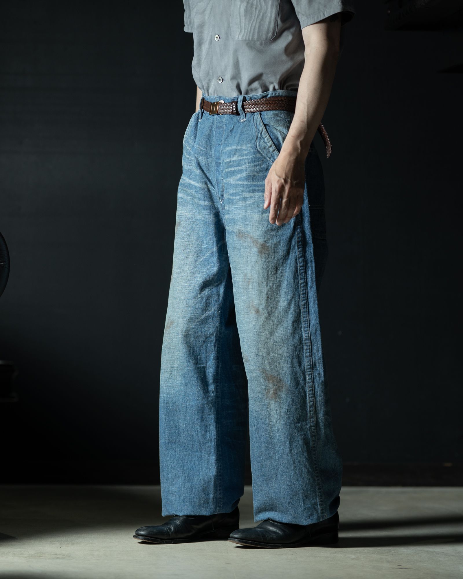 Lot.717 Damaged Painter Pants With Buckle - TAIGA TAKAHASHI