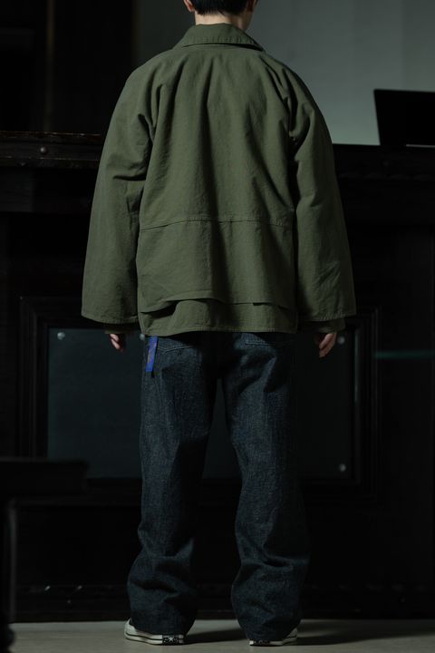 Industrial Craft — C.E × T.T、工業グラフィックとワークデニムが交差するスタイル