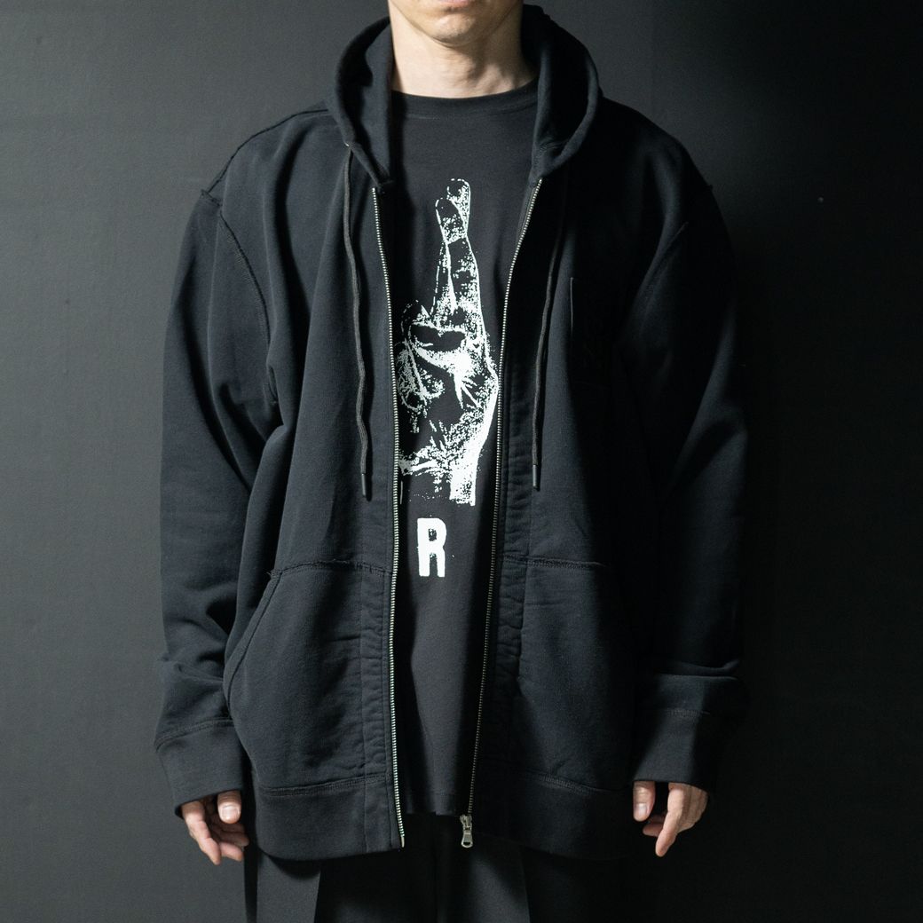 Zipped hoodie with RS hand signs on sleeves