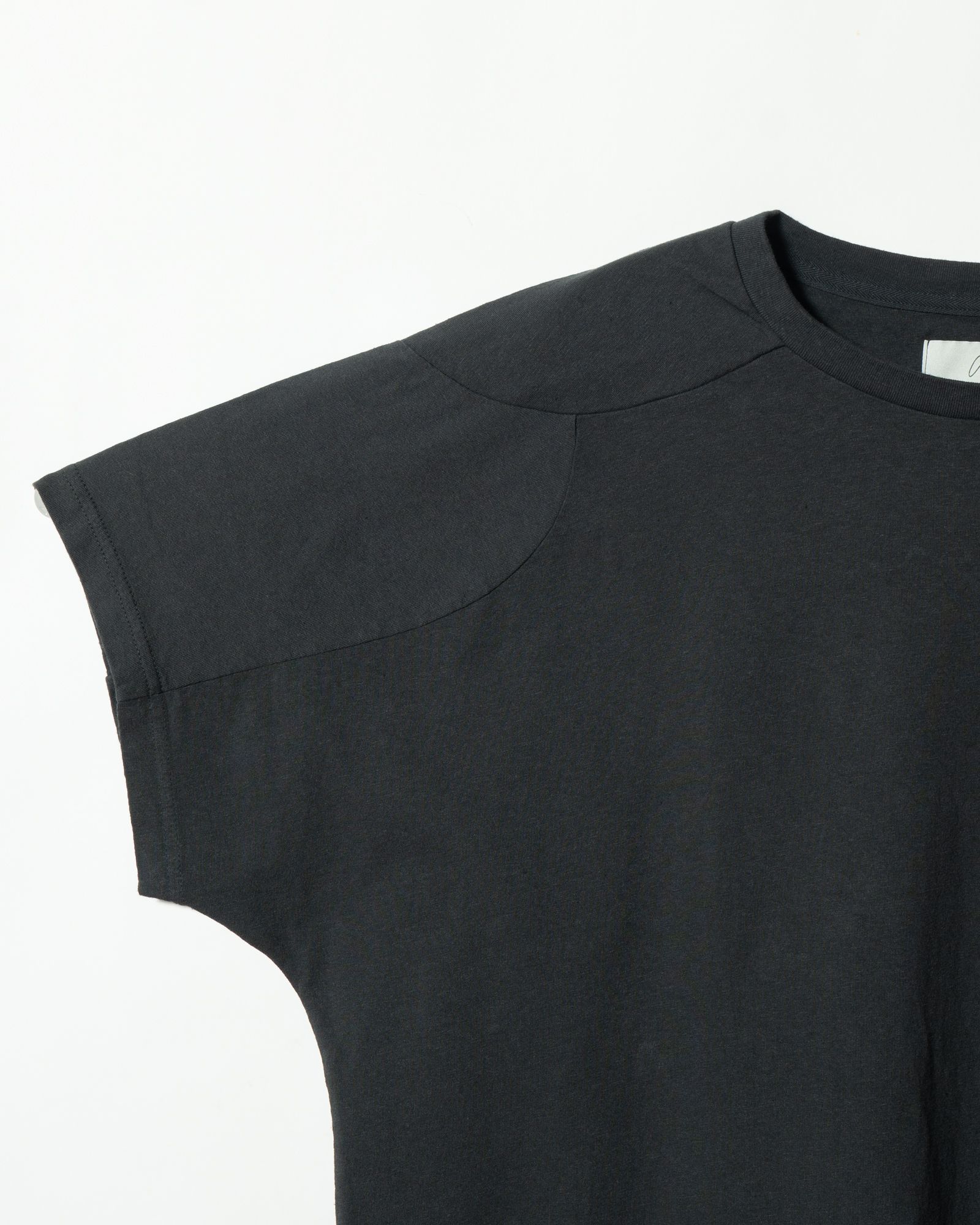 Fabric Forming Tee