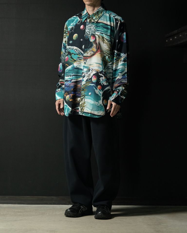 身長168cm 体重55kg 着用サイズM  総柄クラシックシャツ。100% VISCOSE