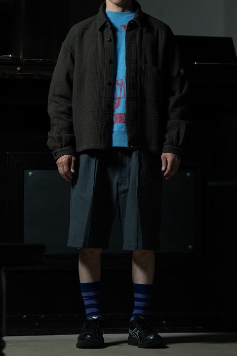 Dark Layer — C.E OVERDYE MD PLain Speech CREW NECK ダークな重ね着にブルーを灯す