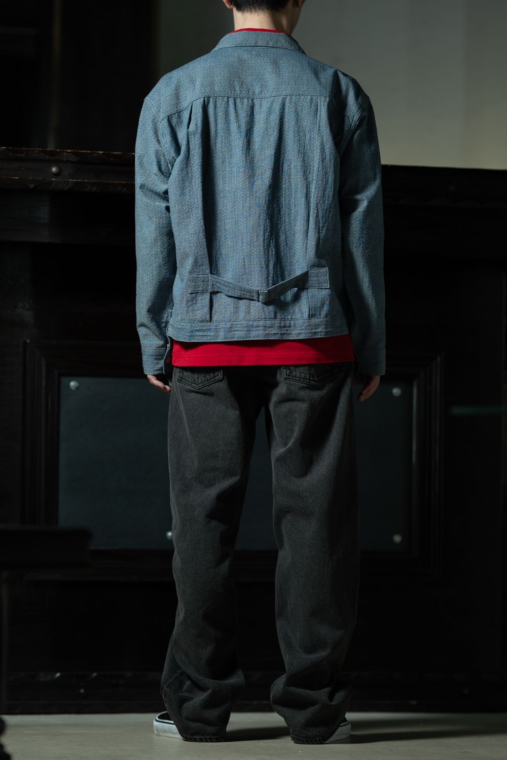 T.T × Kris Van Assche × FRED PERRY — Lot.309 Buckle-Backed Jacket × レッドポロシャツ × チャコールデニム | ALTERFATE