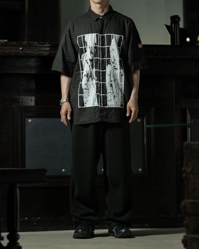 STYLE NO. 1132 C.E MD Guy Short Sleeve Shirt × DBL Knit Jog Pants Black、黒ニットジョグで作るリラックスコーデ