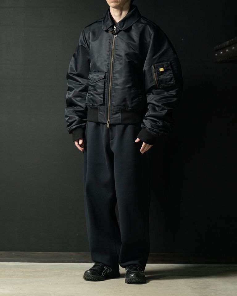 身長168cm 体重55kg 着用サイズXL  ボンバージャケットです。M: 100% NYLON, L: 100% NYLON, I: 100% RPET