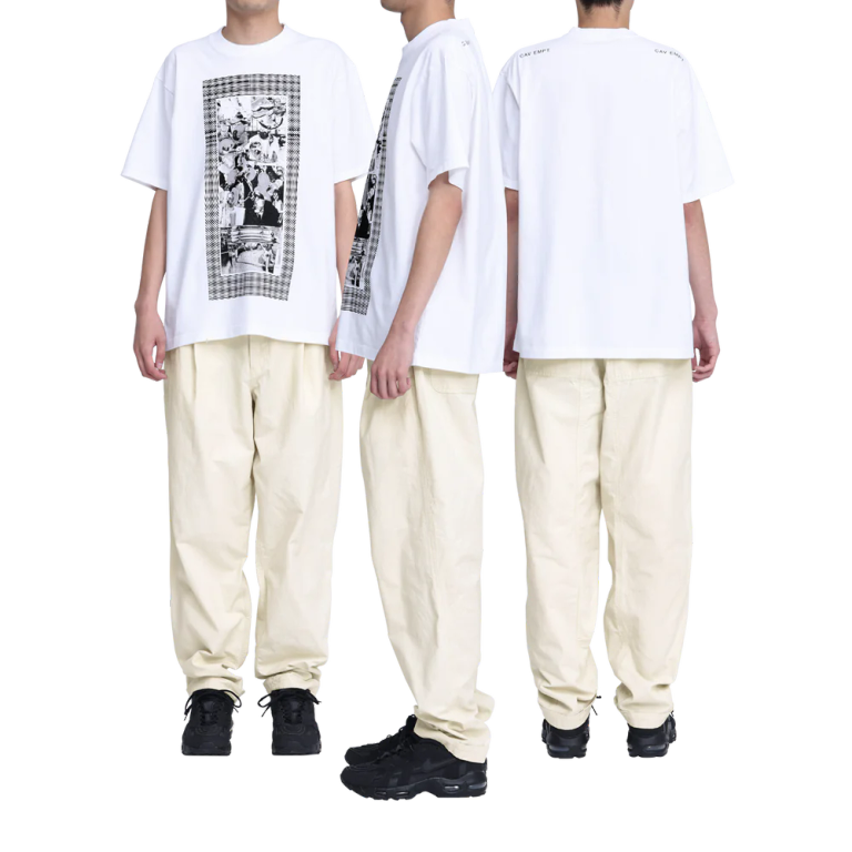 100%コットン。プルオーバー。クルーネック。セットインスリーブ。前身頃にグラフィック。後ろ身頃ショルダーにCAV EMPT。ウォッシュ加工。日本製。