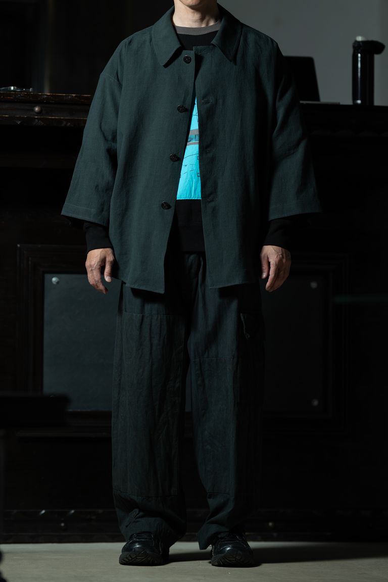 C.E AS MCCO Crew Neck × amachi. Three Quarter Sleeve Coat Shirt — ディープグリーンに浮かぶターコイズ、異素材レイヤードスタイル