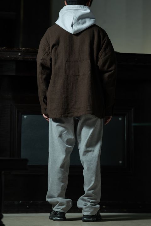 Texture Monochrome — C.E ウォッシュ素材を重ねる、同ブランド完全統一スタイル