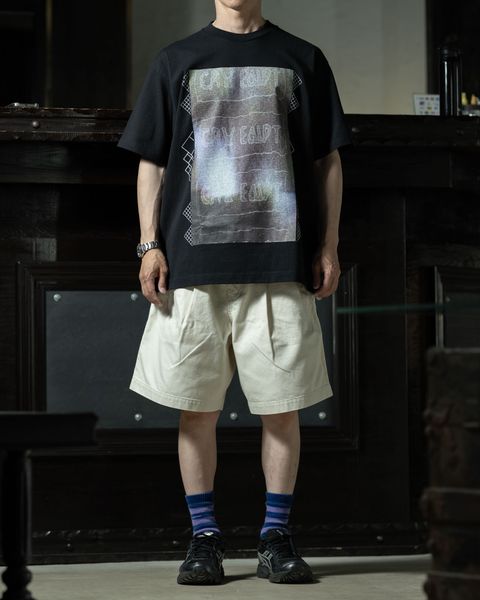 STYLE NO. 1129 ベージュショーツで抜く、明るい足元の作り方。