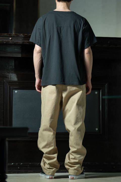 amachi. × C.E｜Fabric Forming Tee ×ツータックパンツのリラックスドセットアップ感