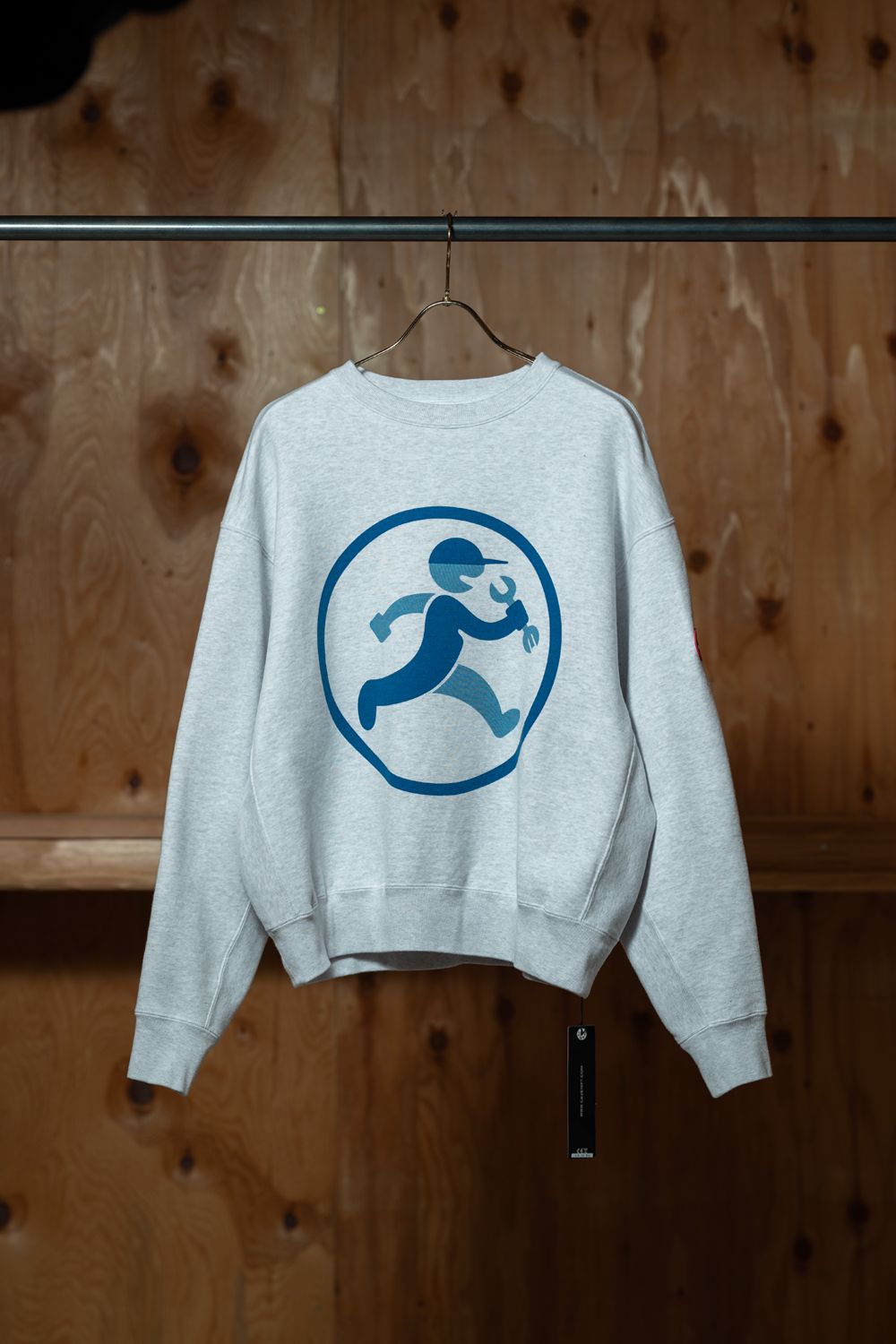 C.E AS HSF-001 CREW NECK コーディネート3選｜CAV EMPT 2026SS グラフィックスウェットの着こなし方 | ALTERFATE