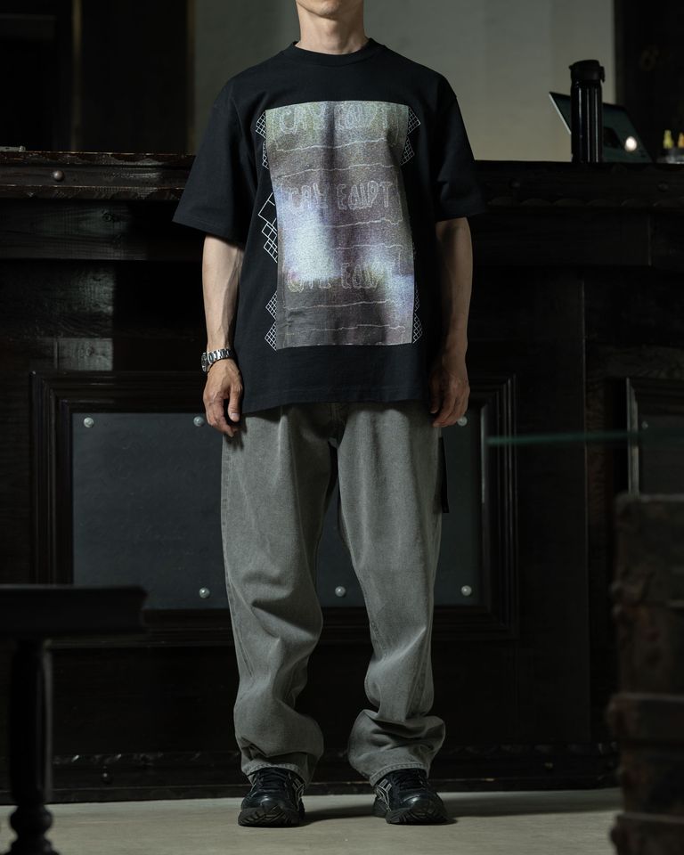 STYLE NO. 1123 カーキデニムと、定番T。
