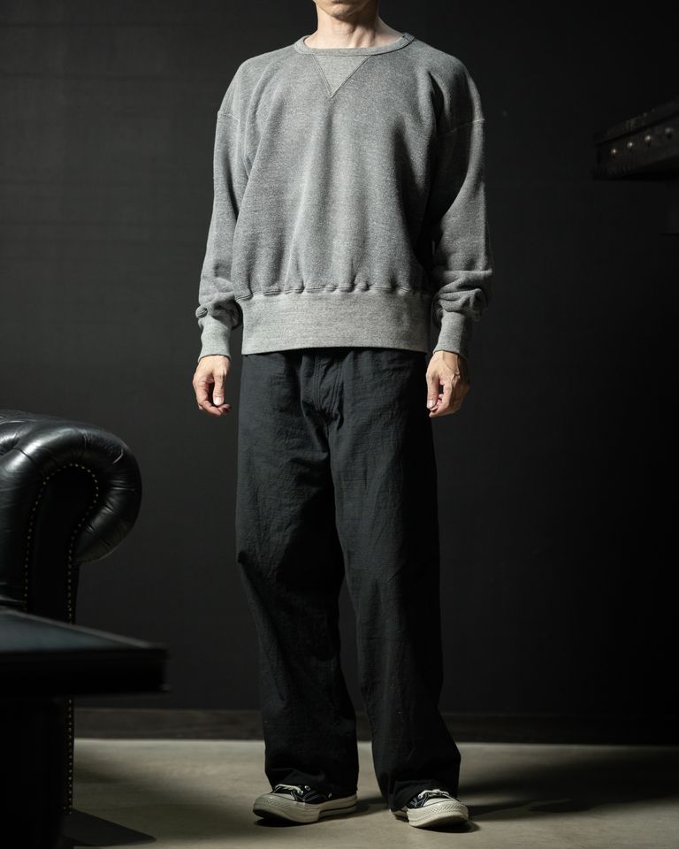 （BLEACHED HEATHER GRAY）身長168cm 体重55kg 着用サイズ42 ( XL )