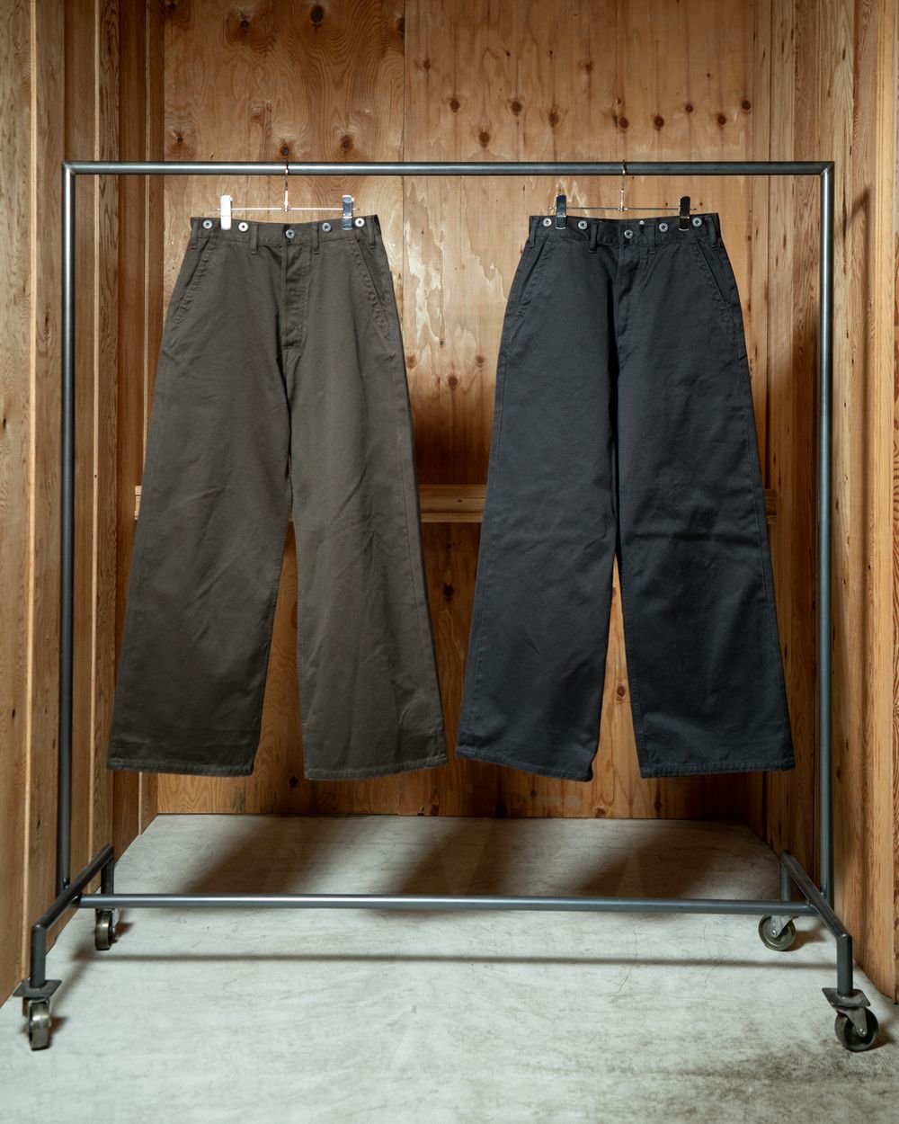 T.T「Lot.204 Engineer Trousers」— 18世紀のワークパンツに着想を得たミリタリーモールスキンのエンジニアトラウザー
