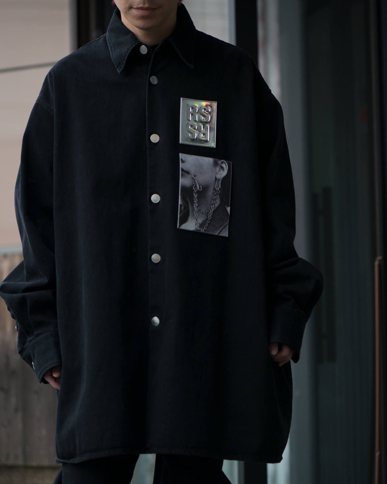 RAF SIMONS Big fit shirt with two patches Black | 888 | ALTERFATE