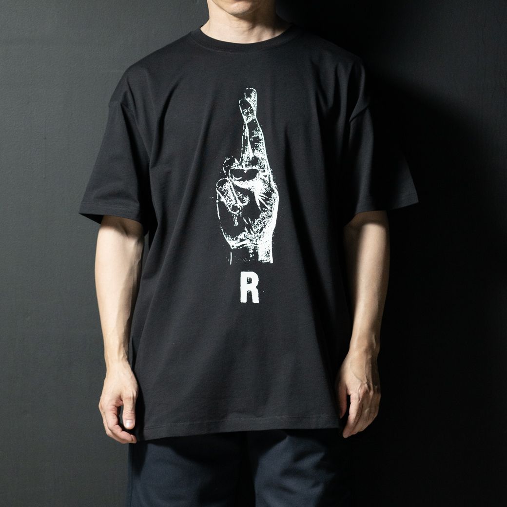 Oversized T-shirt with hand sign print