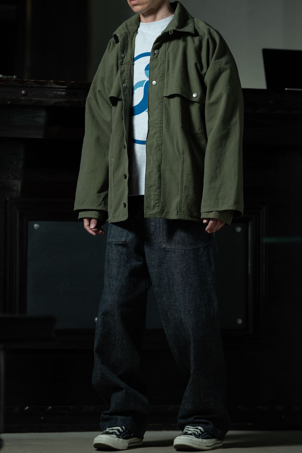 Industrial Craft — C.E × T.T、工業グラフィックとワークデニムが交差するスタイル