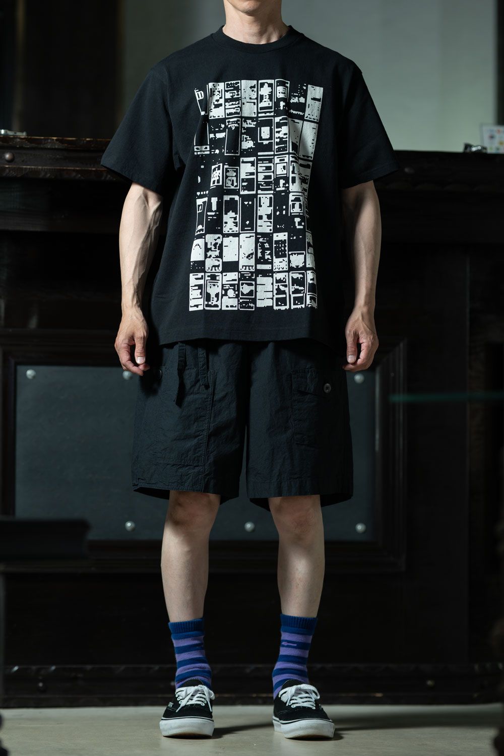 C.E MD Gui T × amachi. Field Work Shorts、黒T×黒ショーツで組む初夏のオールブラックコーデ