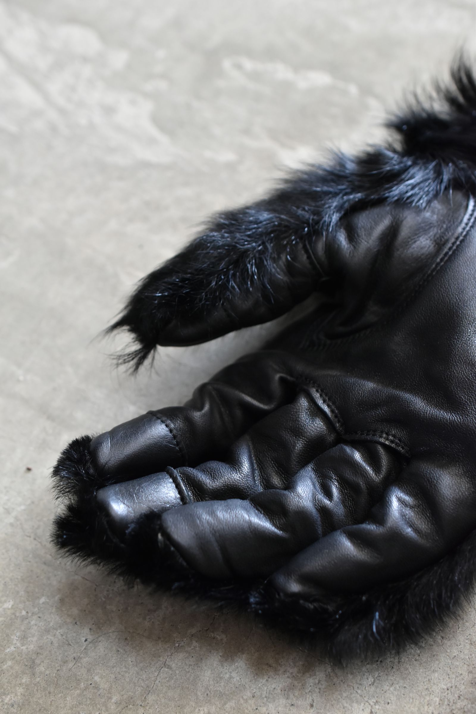 Goatfur and Horsehide Combination Gloves"Black" / ゴートファー×ホースレザーコンビネーショングローブ"ブラック"