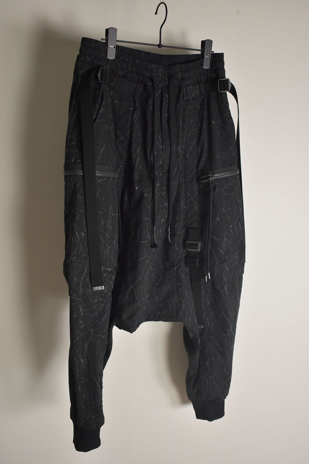 Catch Washer Bleach Belt Adjustable Sarouel Cargo Pants"Black" / キャッチワッシャーブリーチベルトアジャスタブルサルエルカーゴパンツ"ブラック"