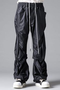 《2026SS先行予約》Coating Random Tuck Bootcut Pants"Black" / コーティングランダムタックブーツカットパンツ"ブラック"
